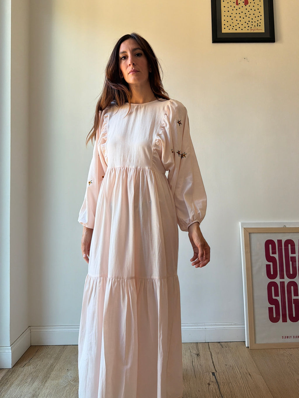 ABITO ROSA ROMANTICO CON MAXI MANICA