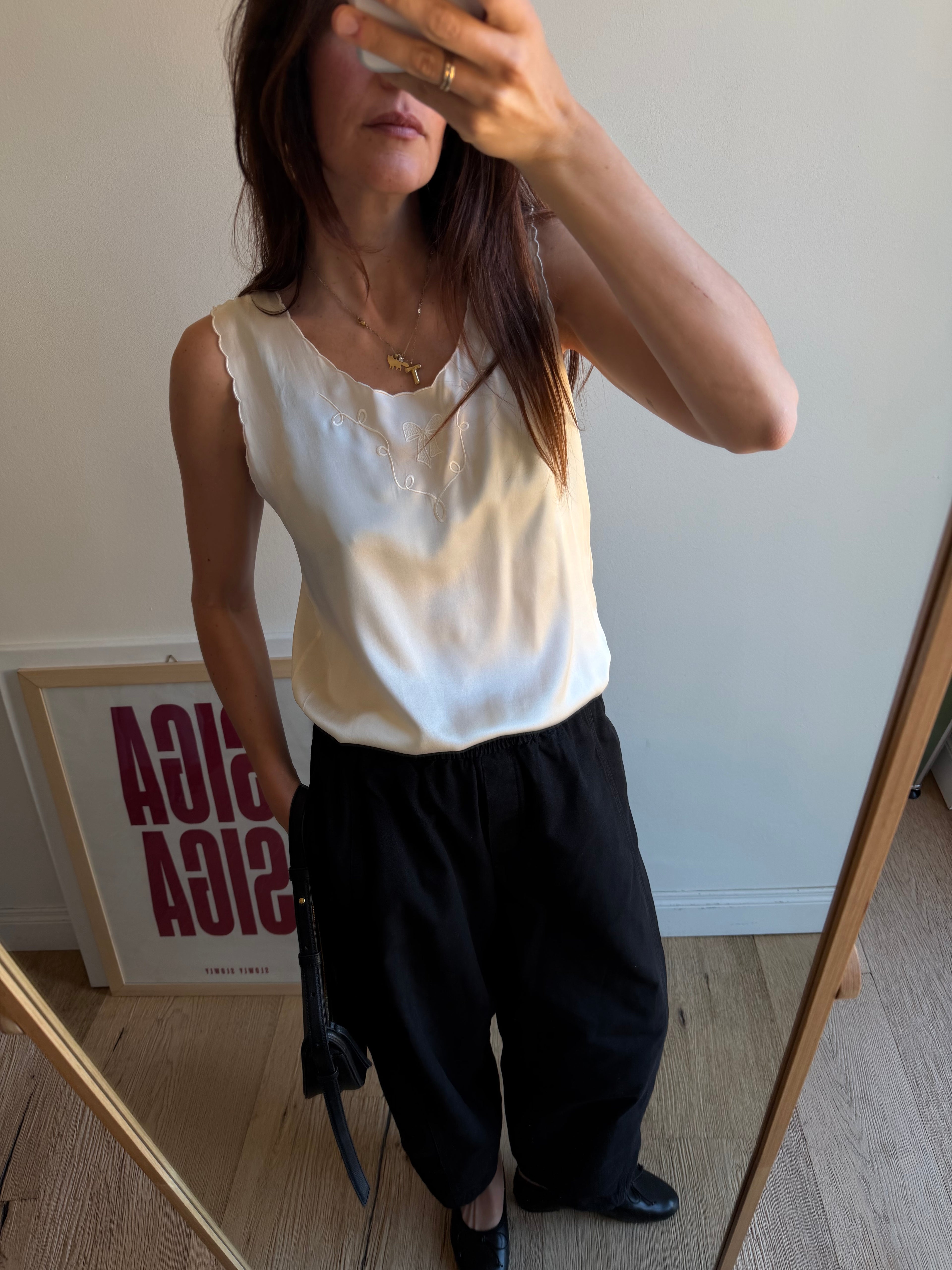TOP IN SETA CON FIOCCO