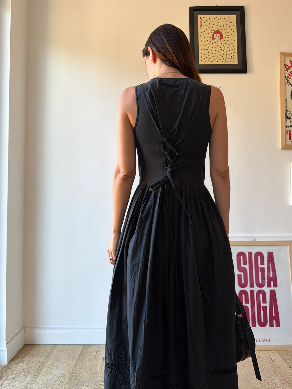 ABITO NERO ALBERTA FERRETTI JEANS