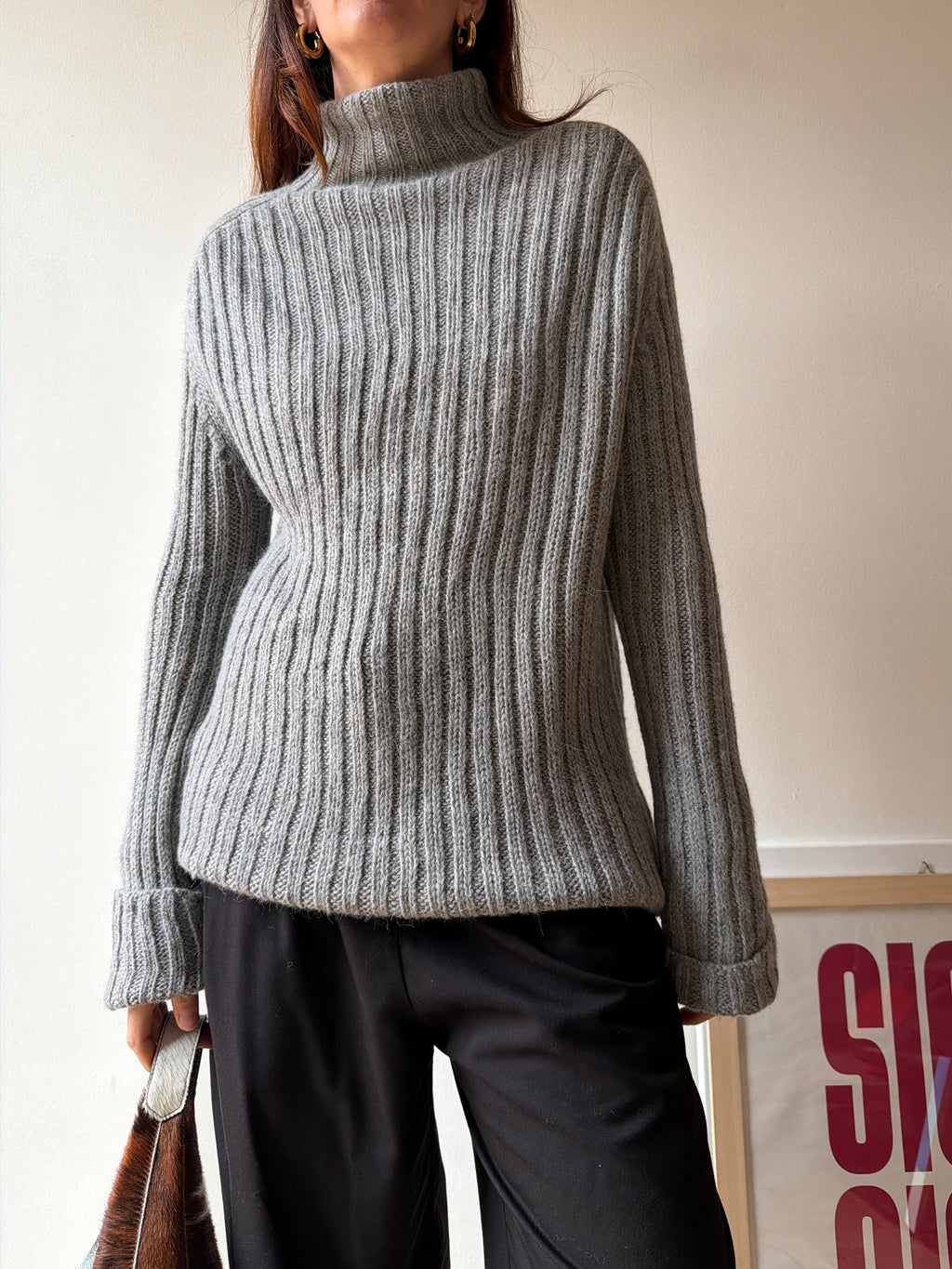 MAGLIONE A COSTE GRIGIO IN BABY ALPACA