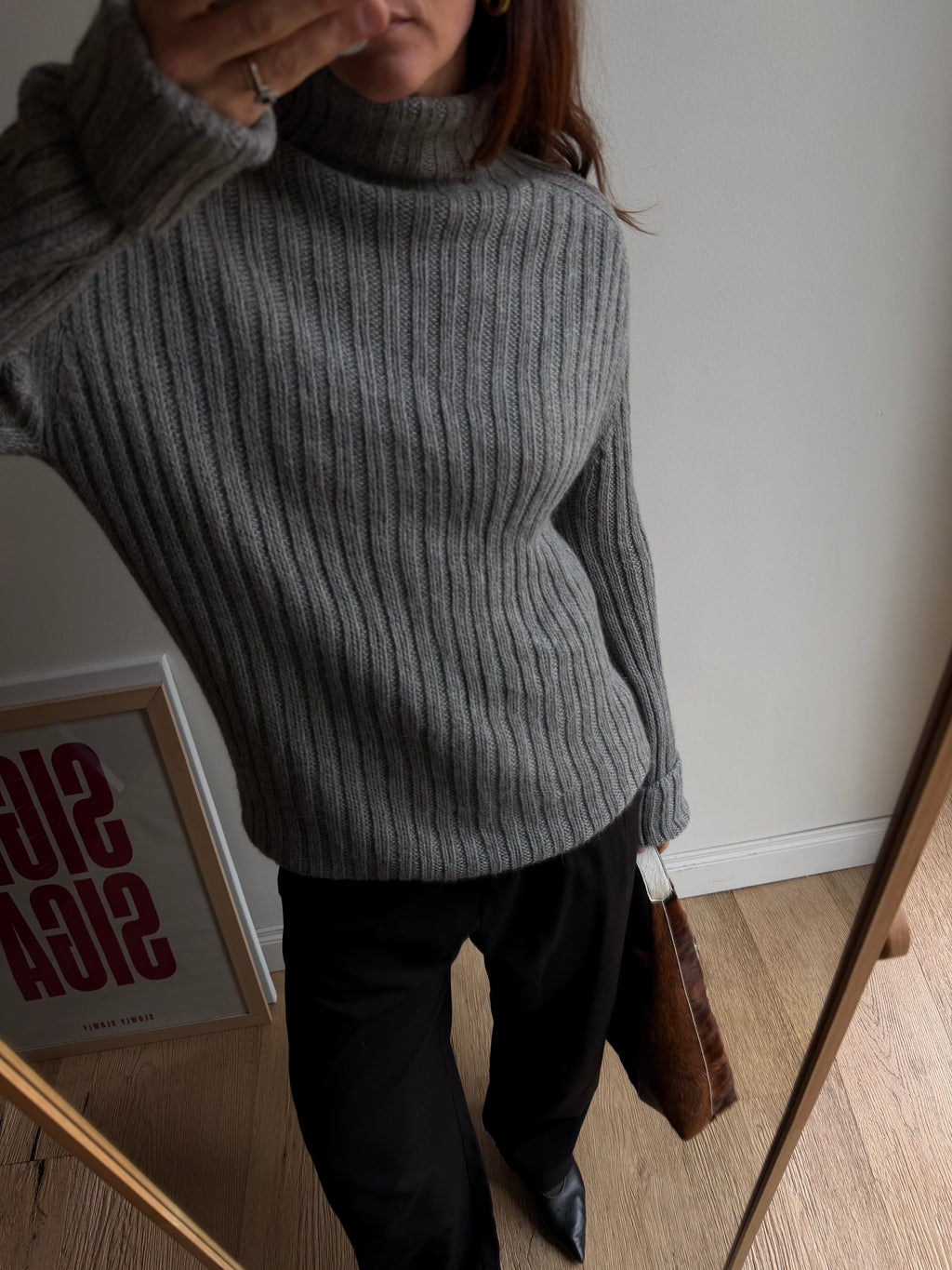 MAGLIONE A COSTE GRIGIO IN BABY ALPACA