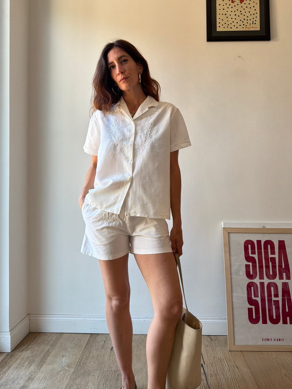 CAMICIA IN LINO RICAMATA