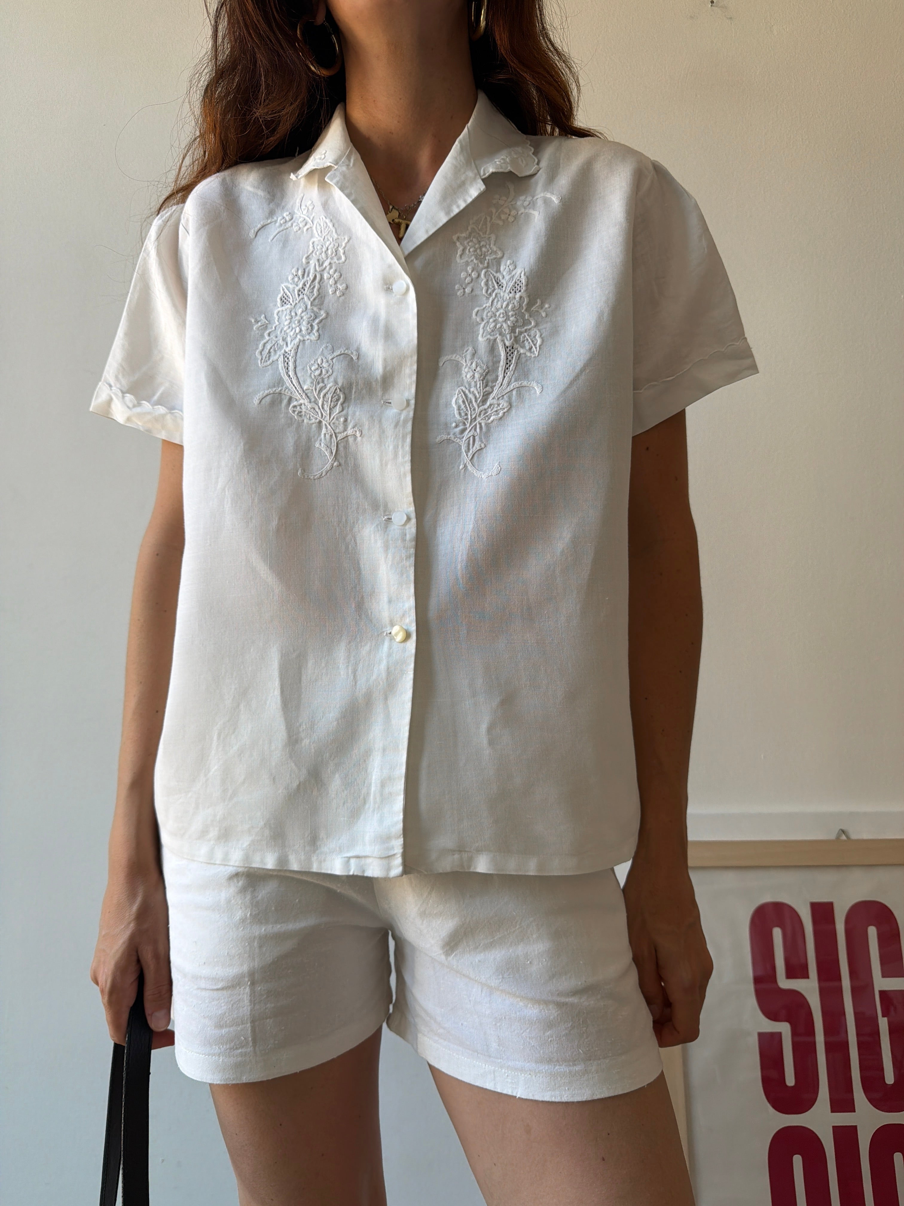 CAMICIA IN LINO RICAMATA