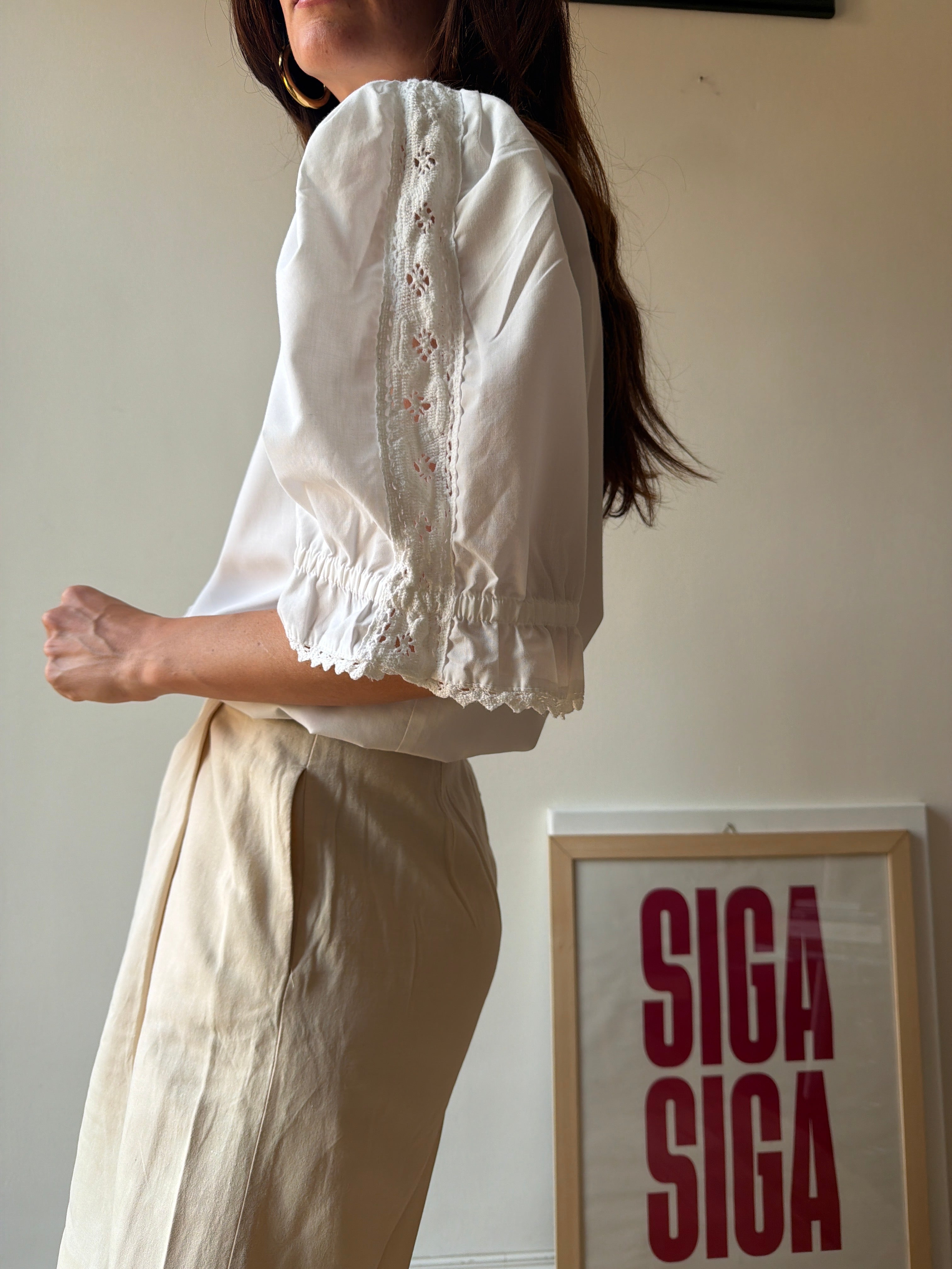 CAMICIA BIANCA CON MANICHE AMPIE