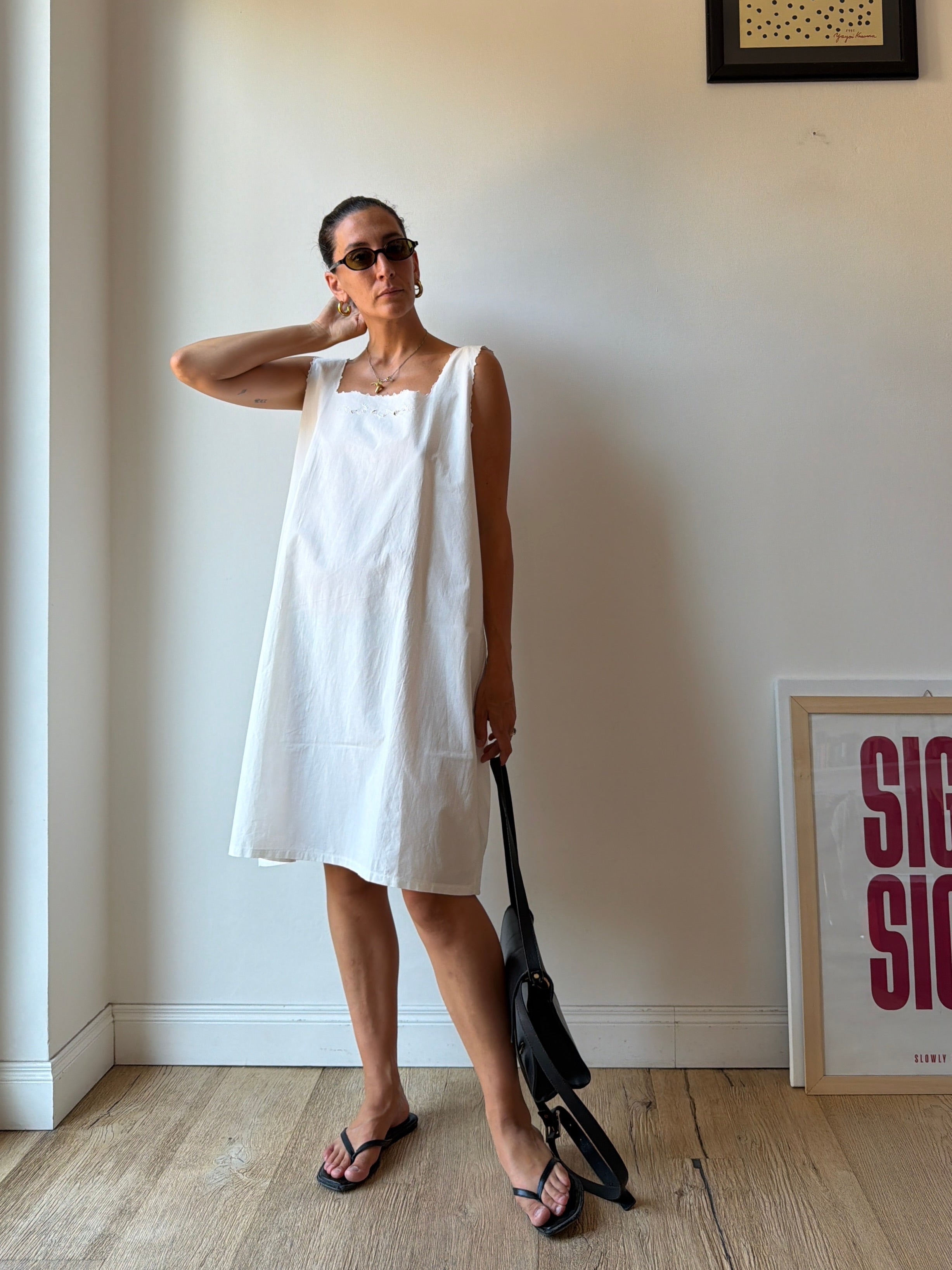 SLIP DRESS RICAMATO AMPIO