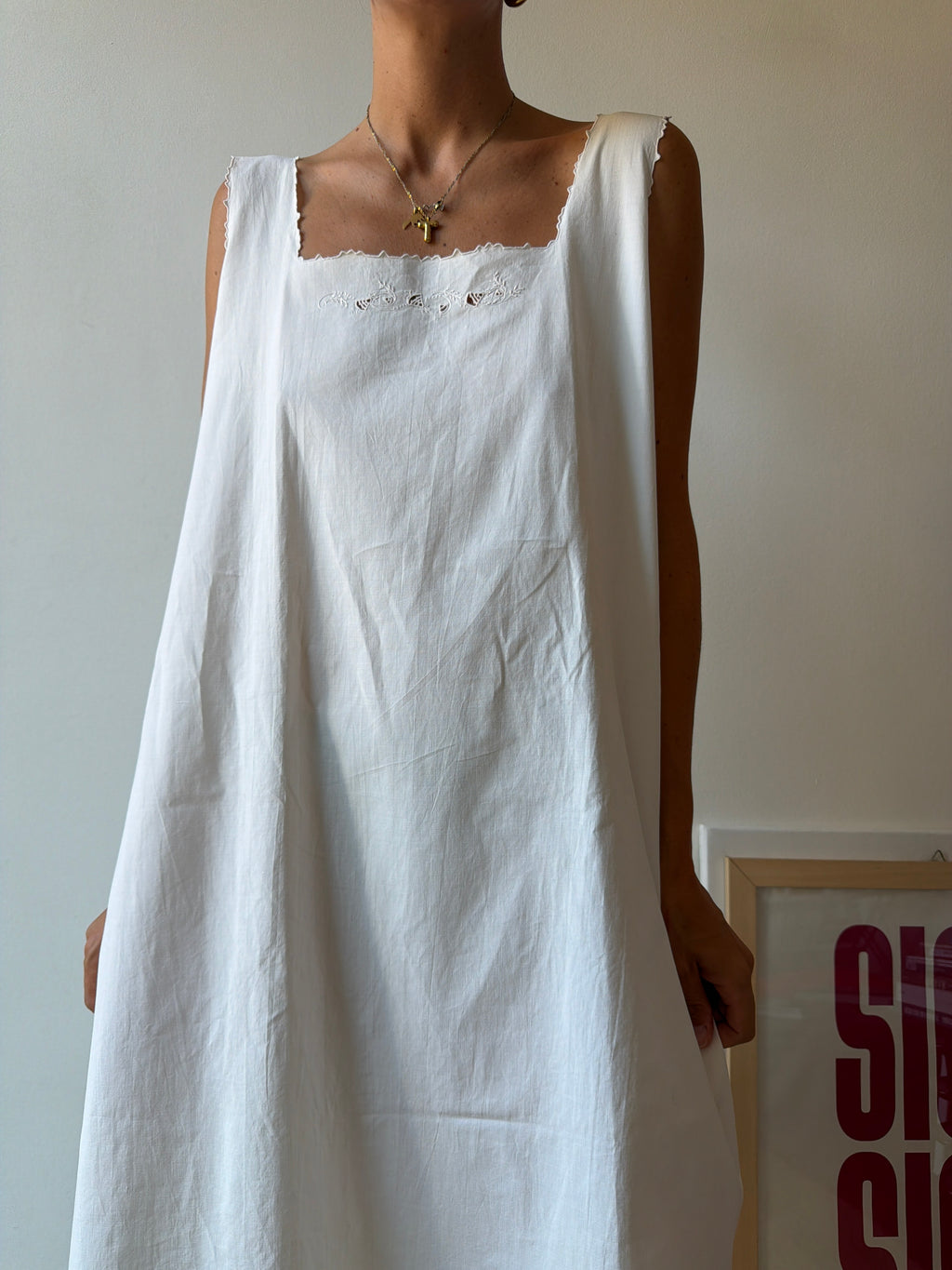 SLIP DRESS RICAMATO AMPIO