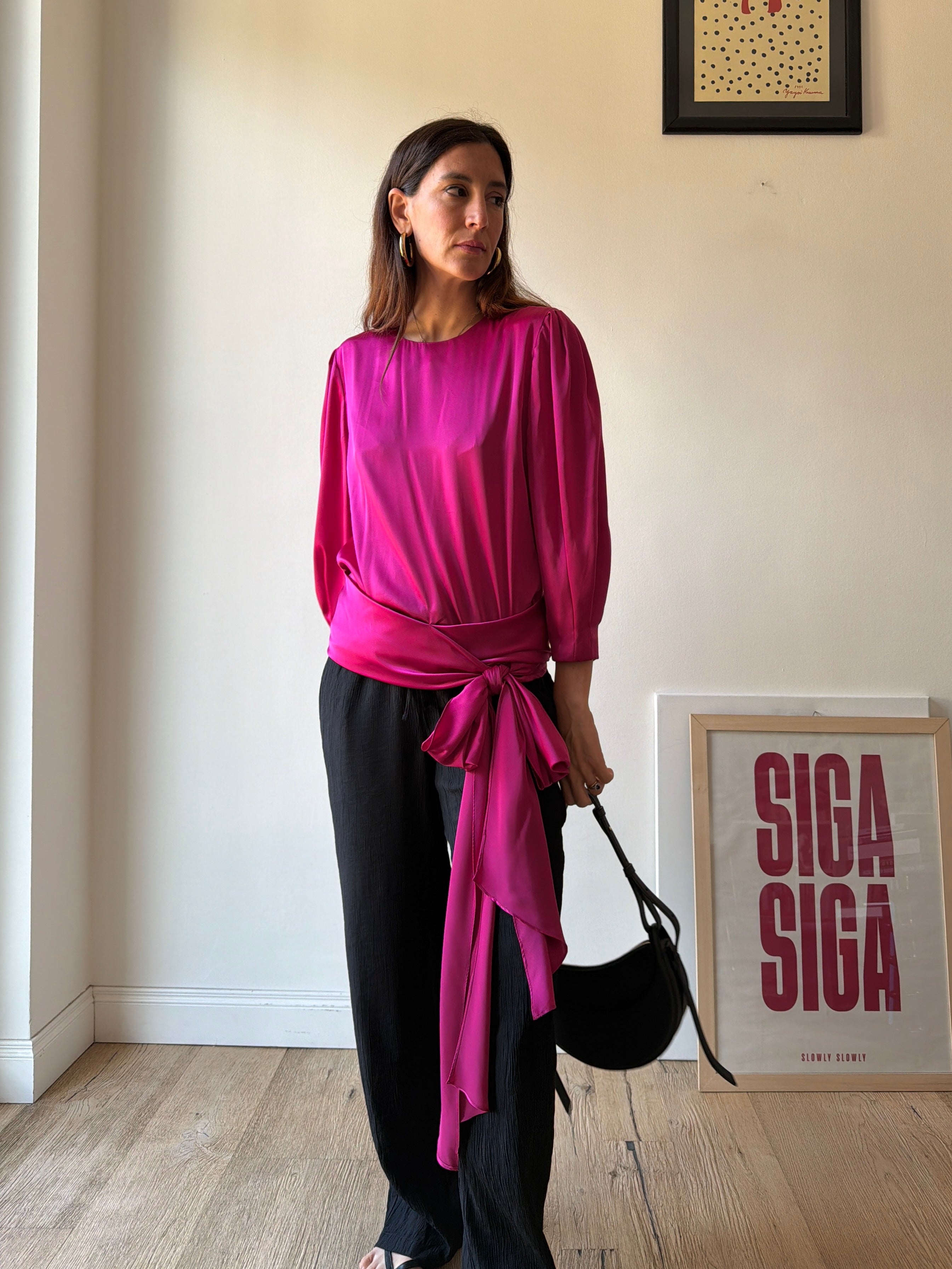 BLUSA FUCSIA CON FIOCCO