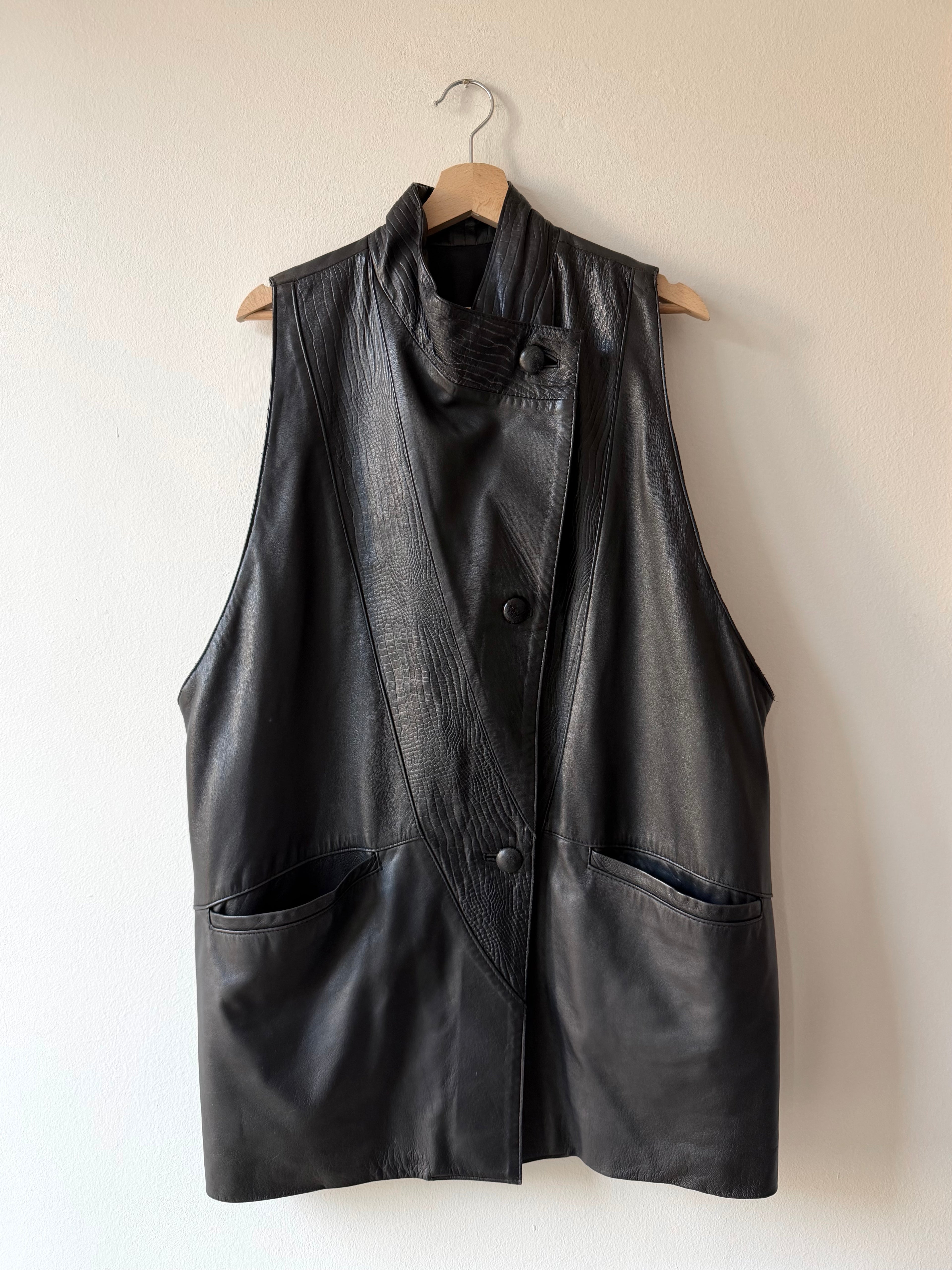 GILET IN PELLE