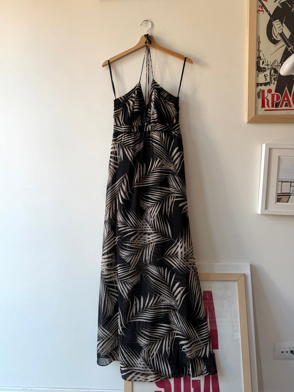 MAXI DRESS CON FOGLIE