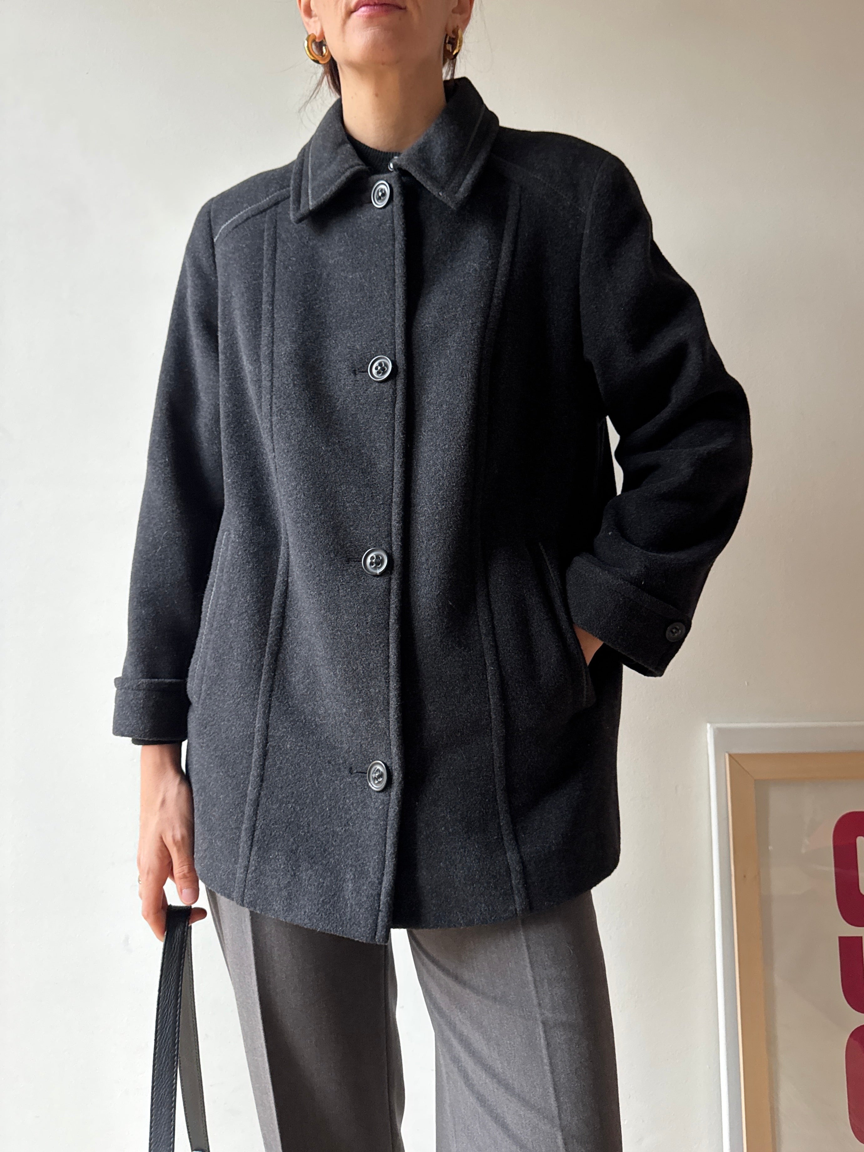 CAPPOTTO CORTO GRIGIO