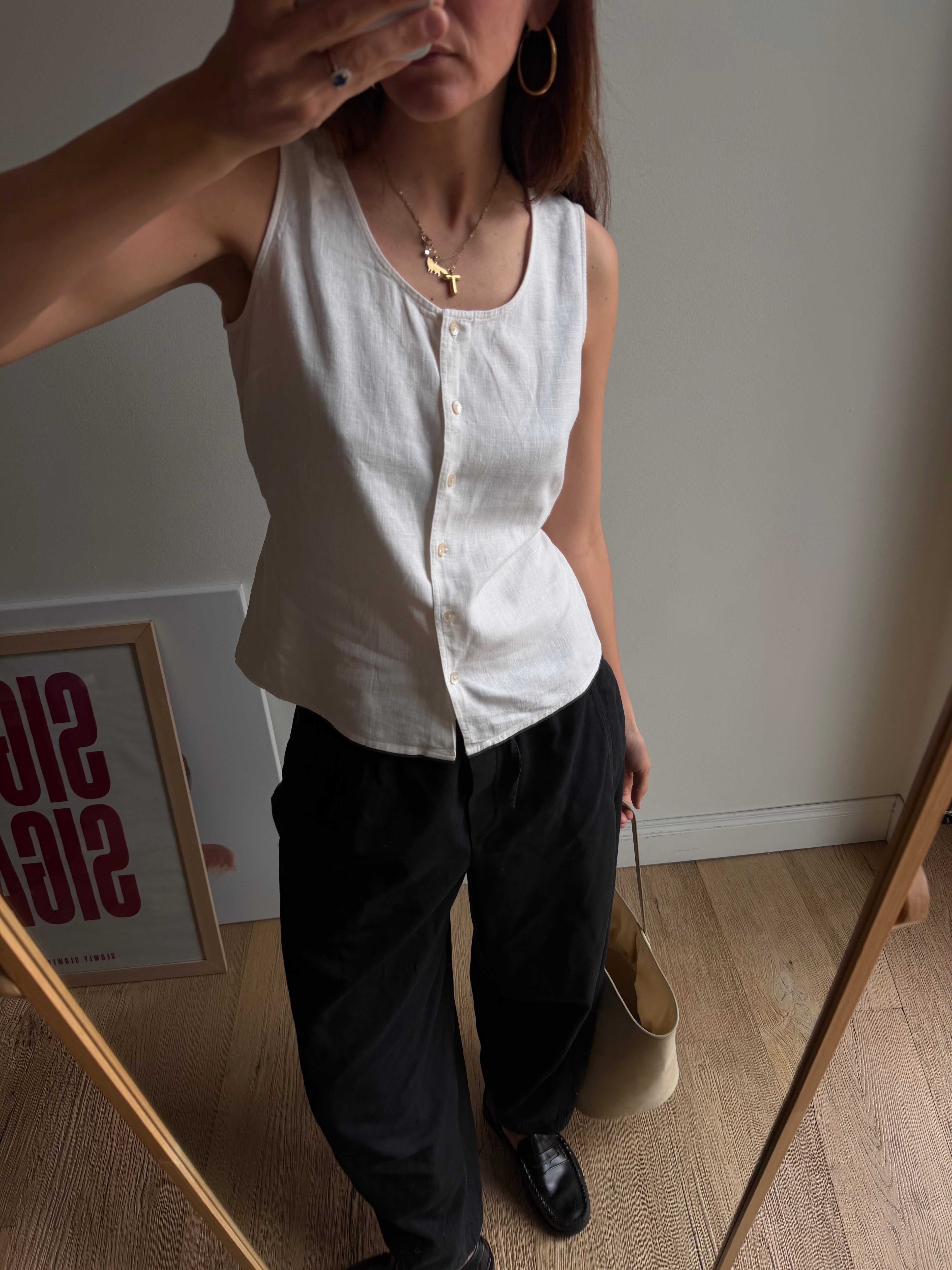 TOP IN LINO CON BOTTONCINI