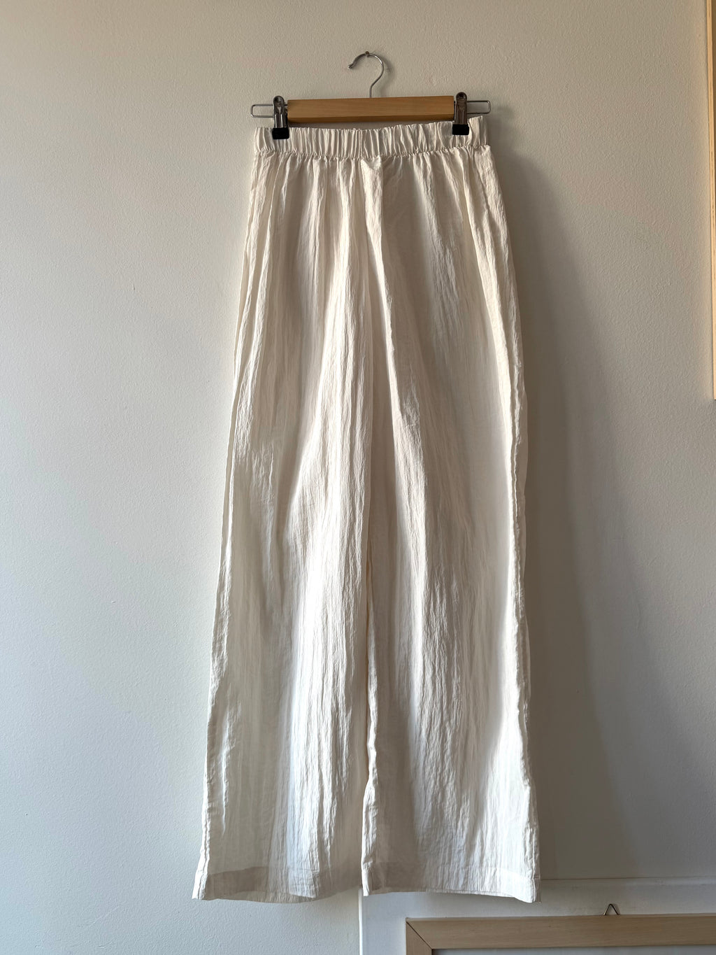 PANTALONI BIANCHI PLISSE'