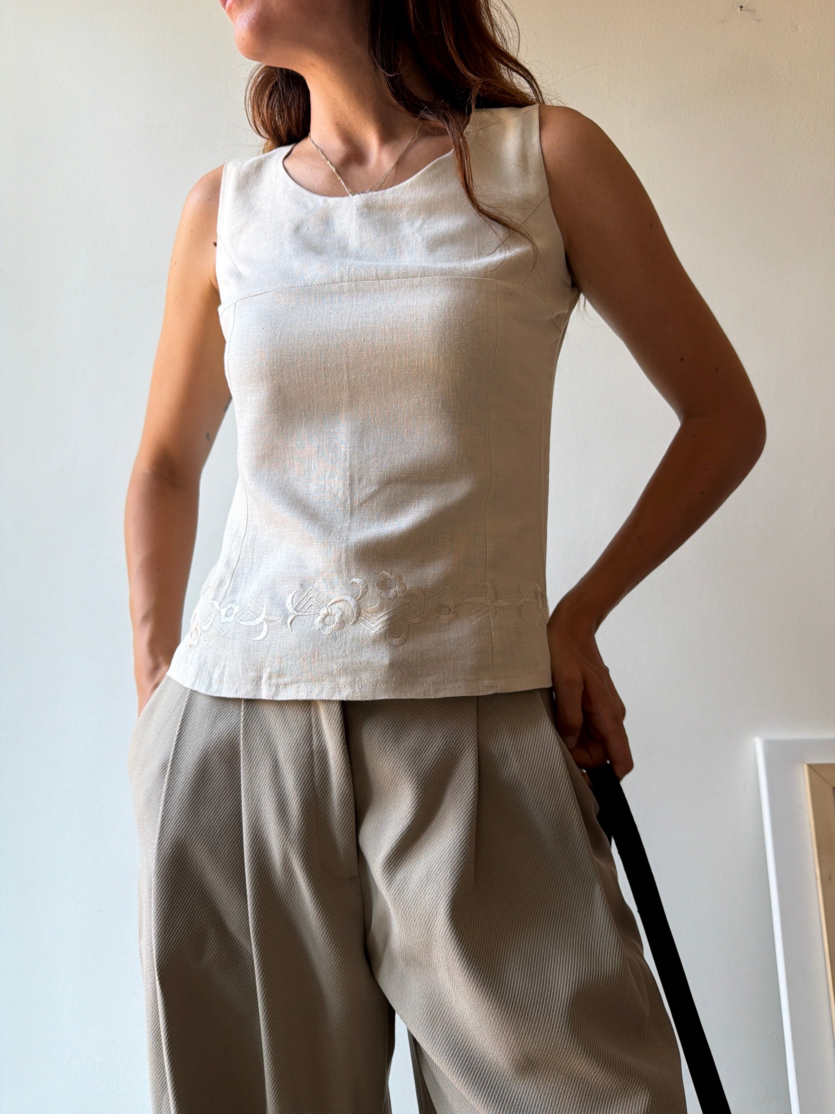 TOP IN LINO CON FIORI