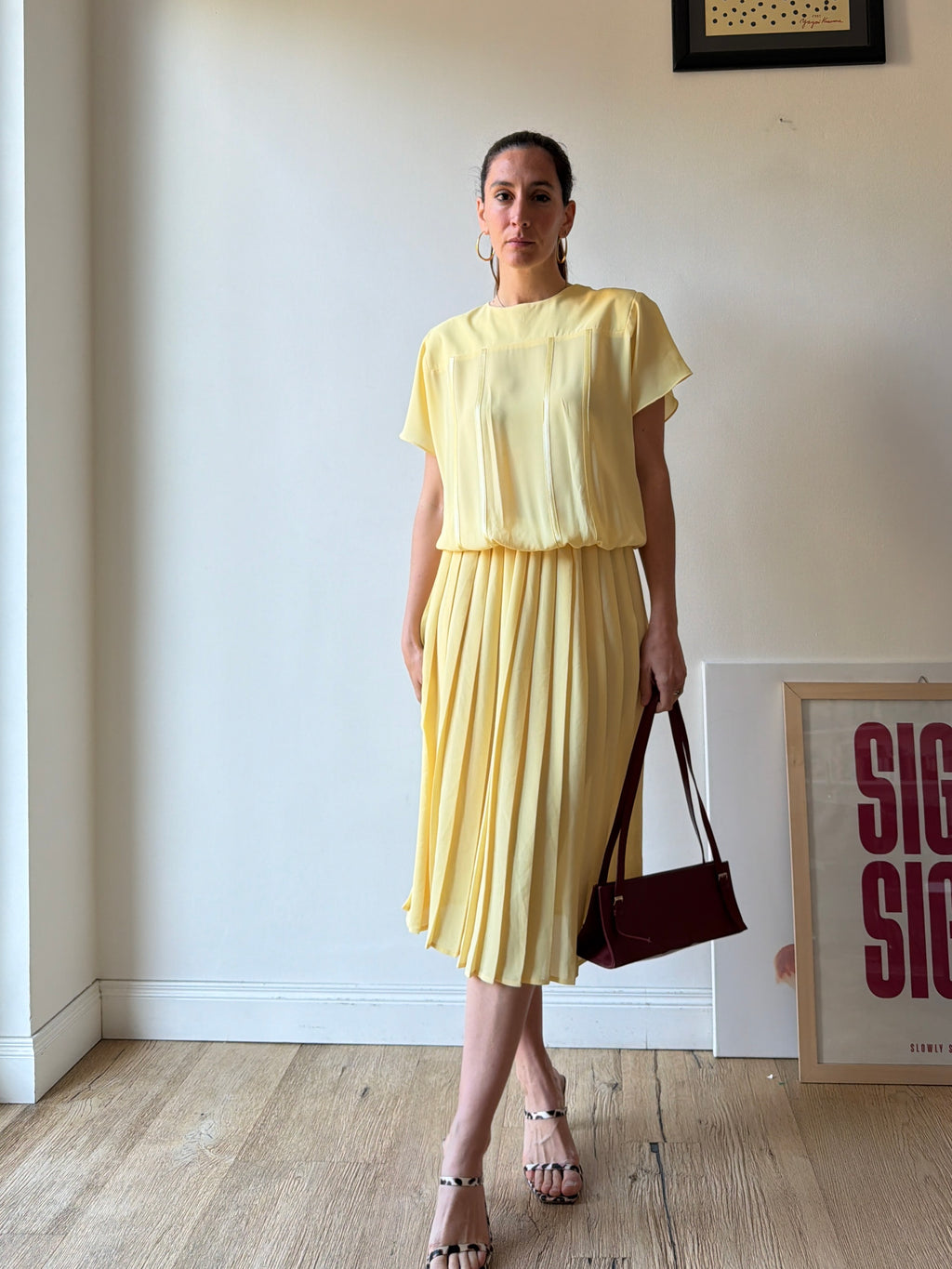 ABITO GIALLO BANANA PLISSE'