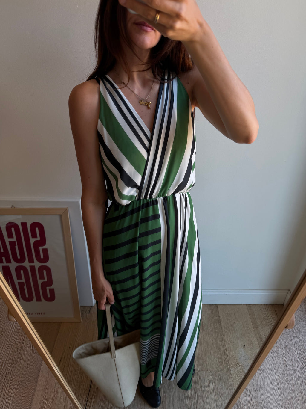 ABITO LUNGO A RIGHE VERDE