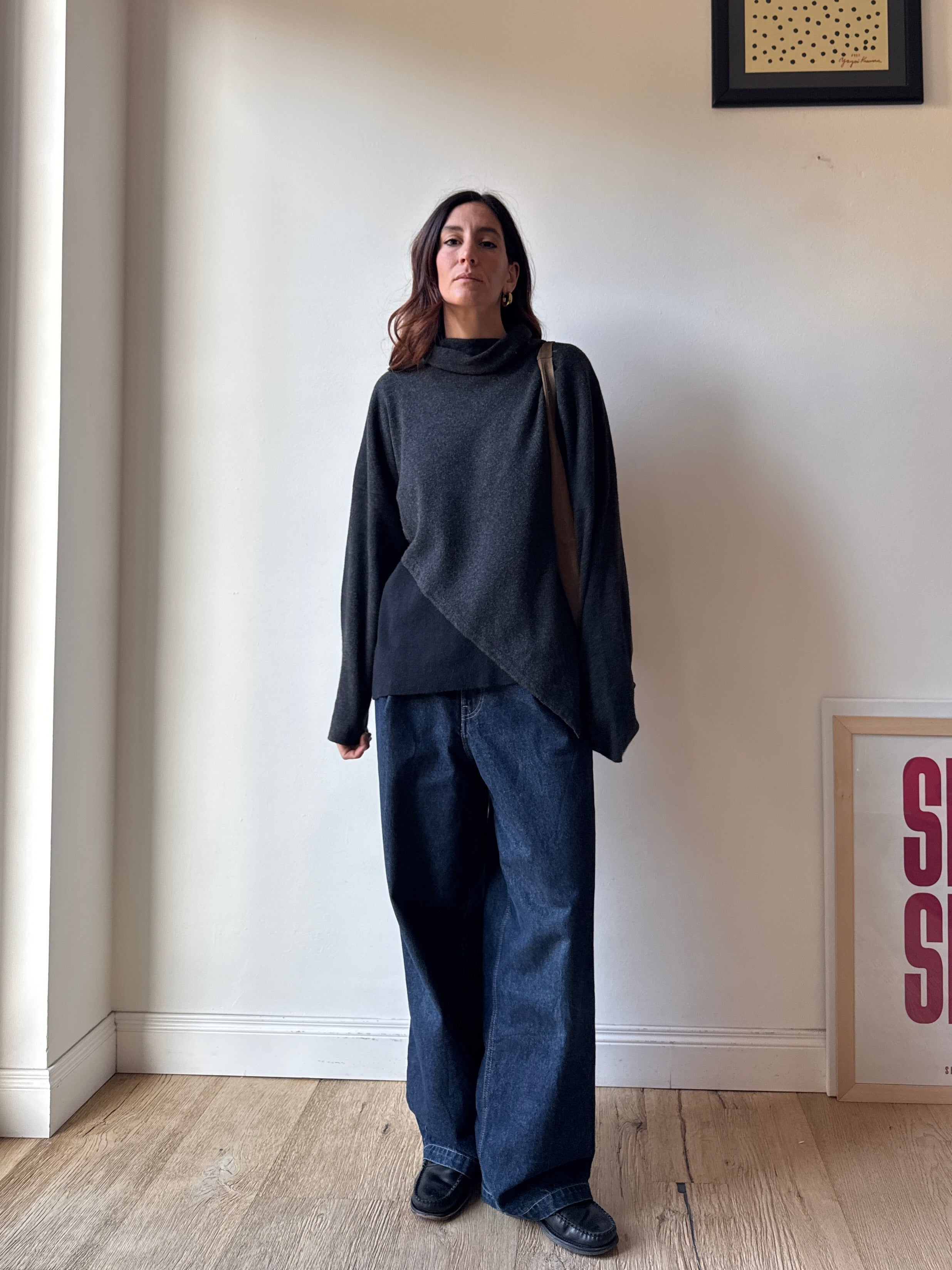 MAGLIONE ASIMMETRICO