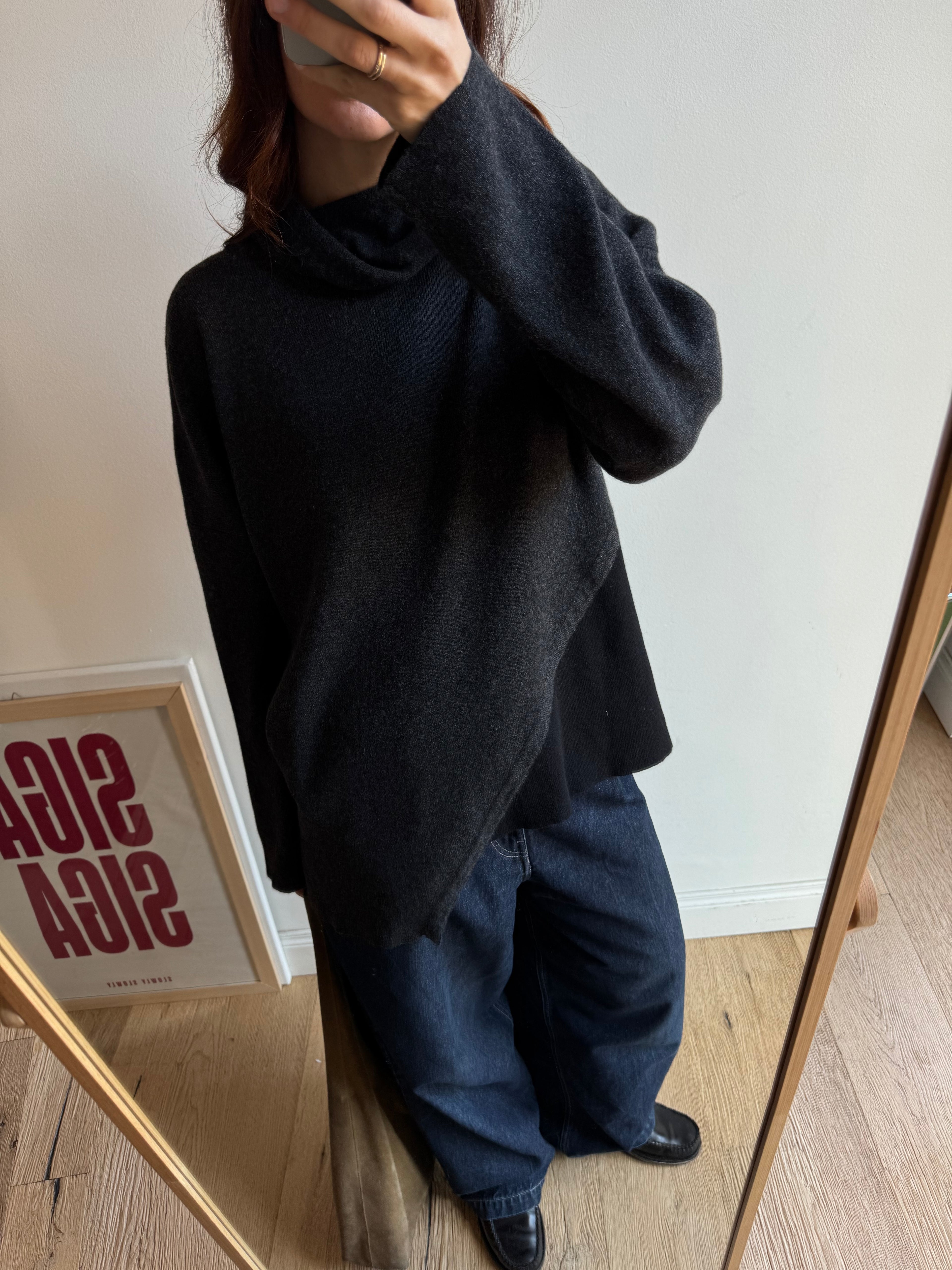 MAGLIONE ASIMMETRICO