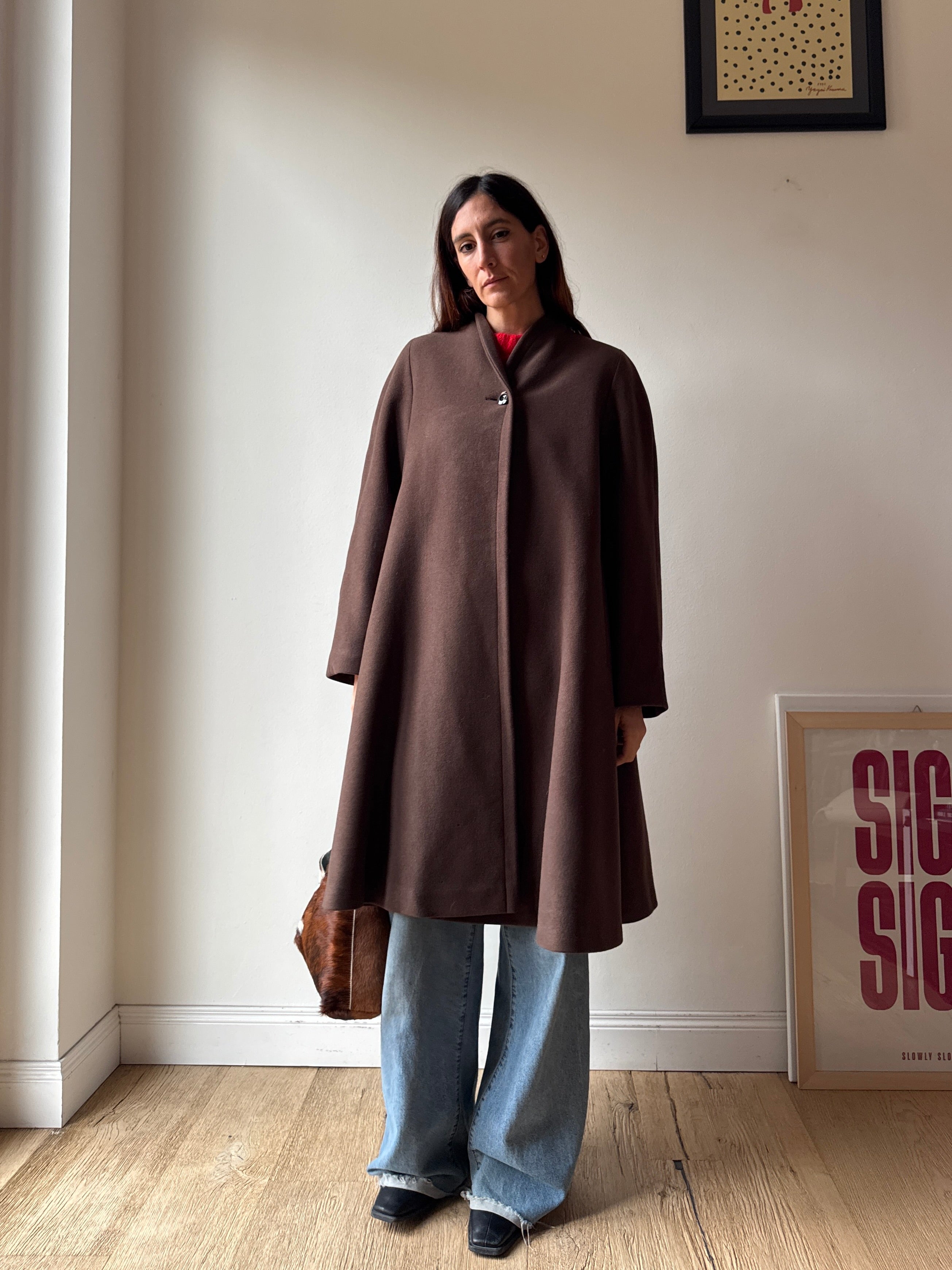 CAPPOTTO MARRONE A CASCATA