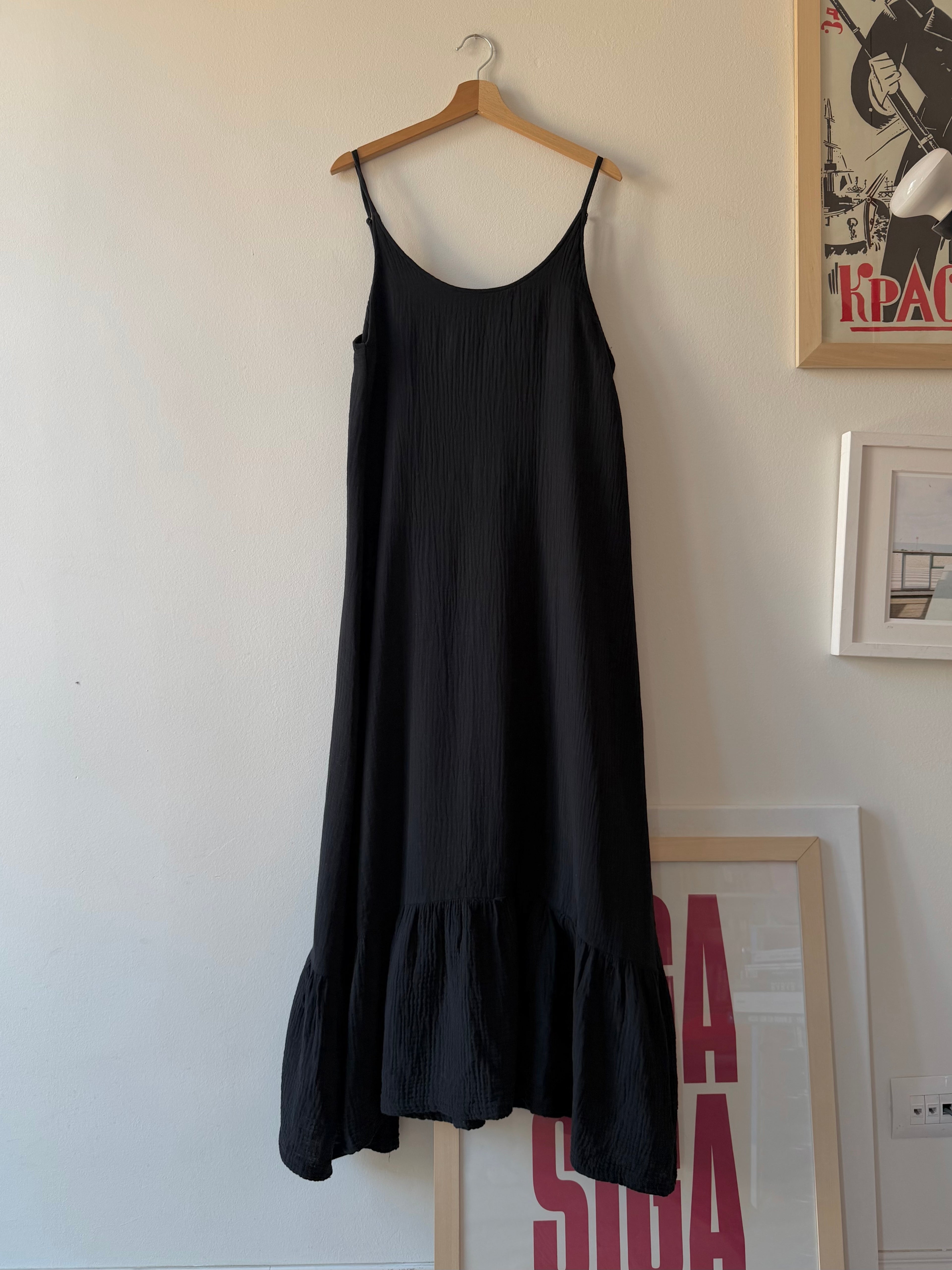 MAXIDRESS IN MUSSOLA NERA