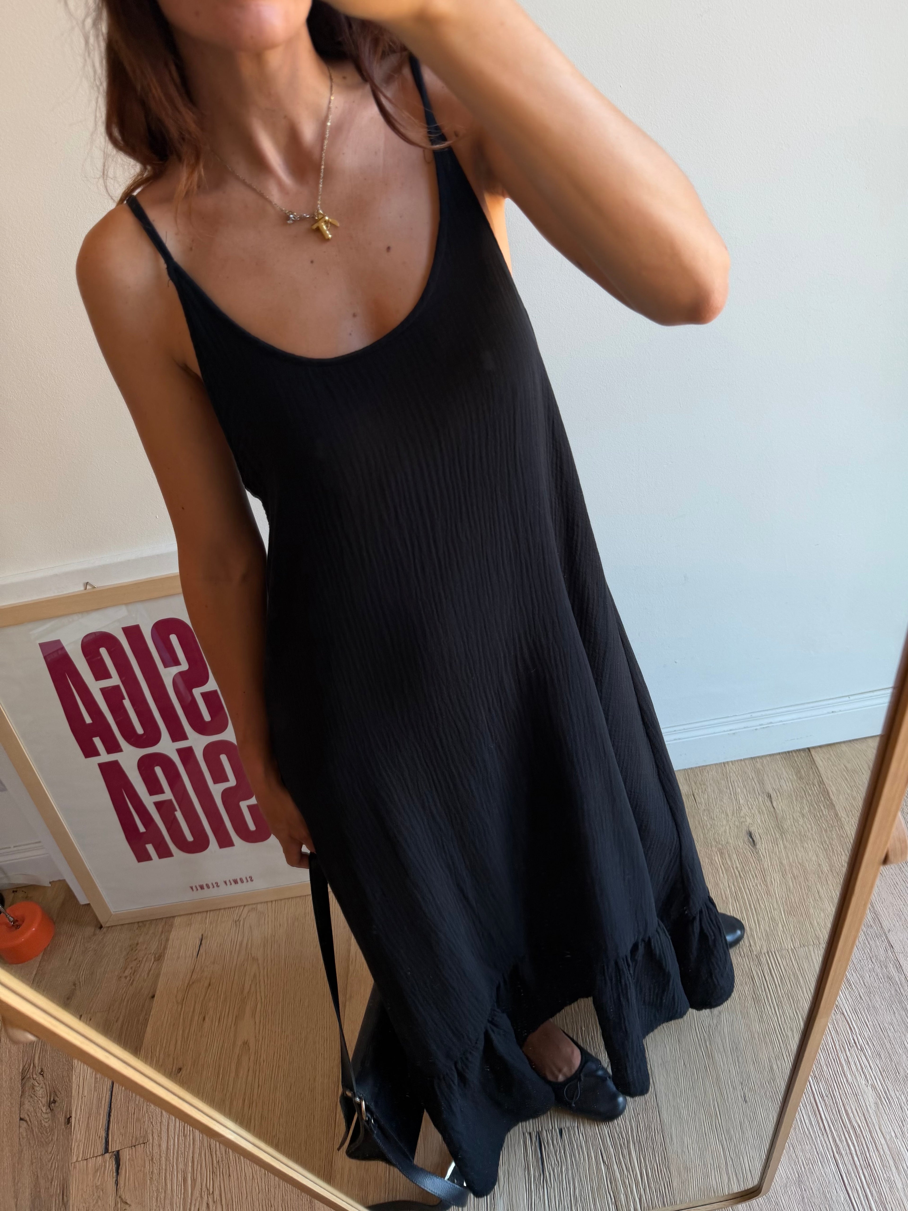 MAXIDRESS IN MUSSOLA NERA