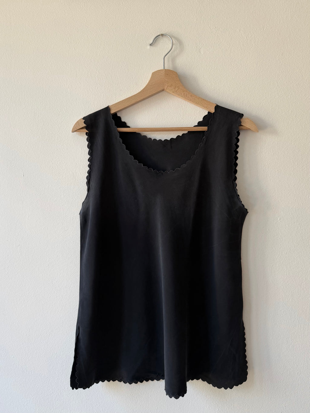 TOP IN SETA NERA