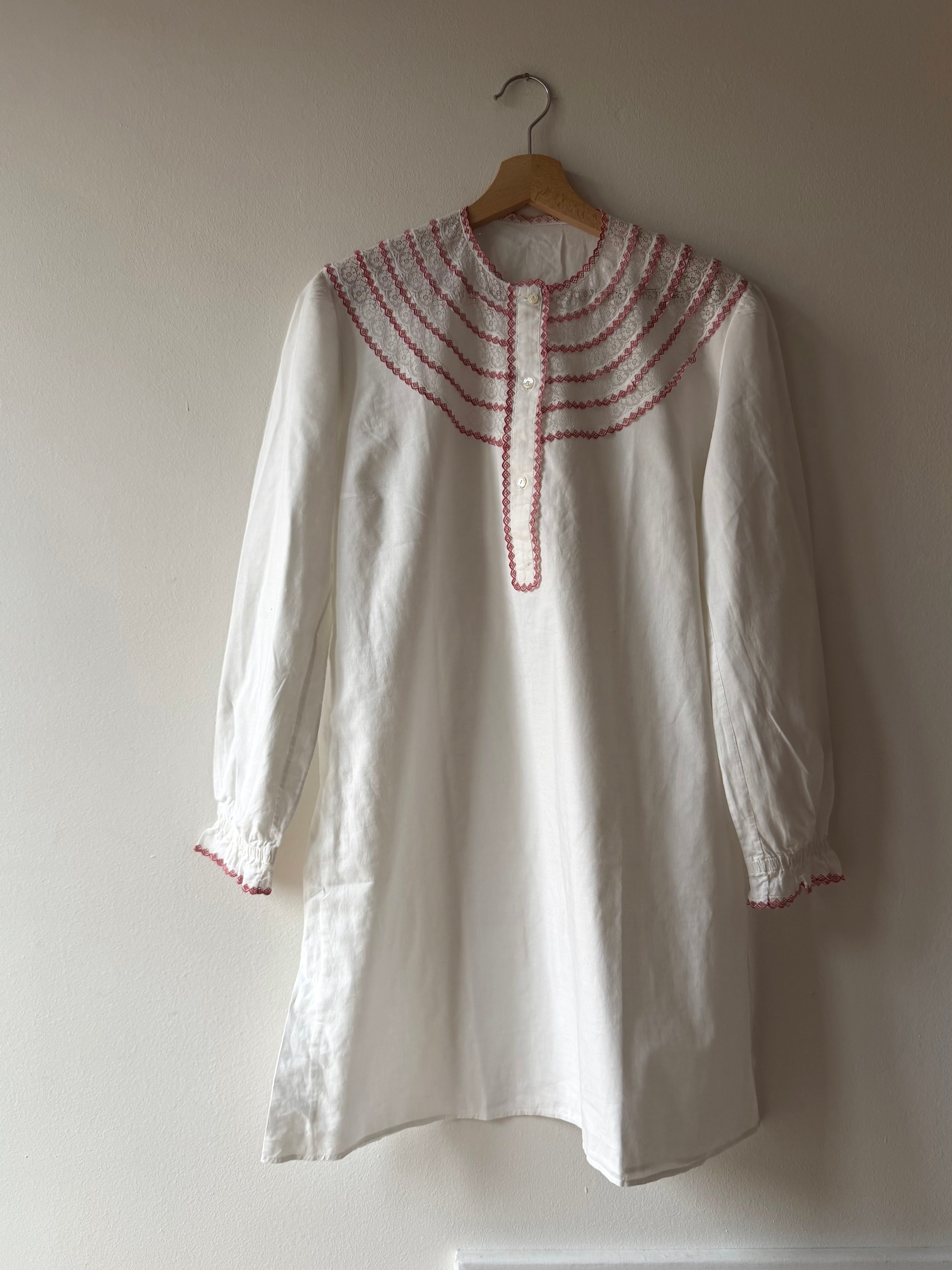 ABITO CON PIZZO