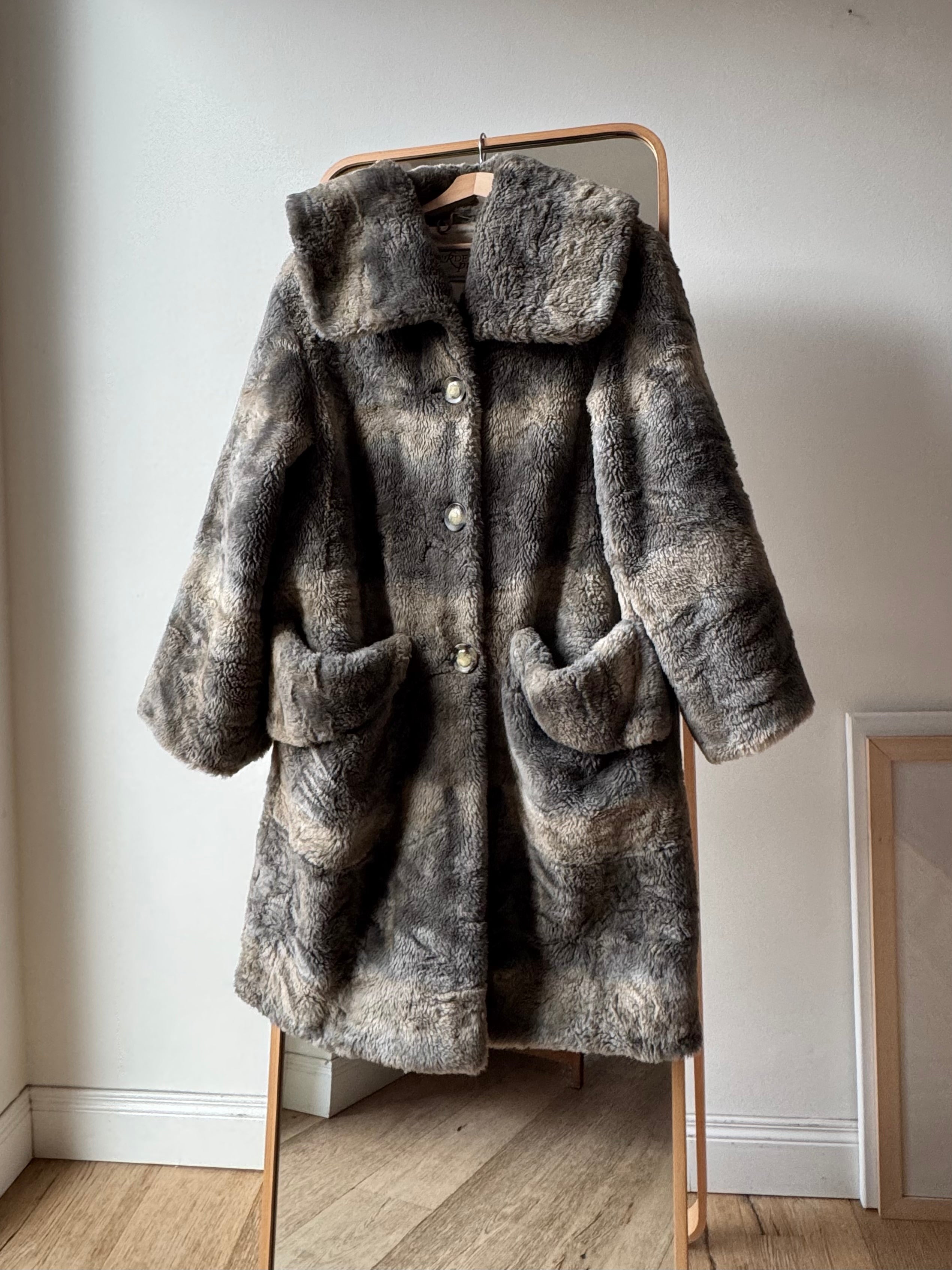 FAUX FUR CON MAXICOLLO